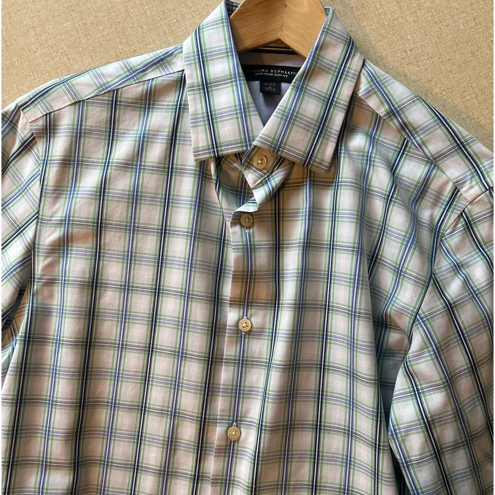 Banana Republic Men's Non-IronClassic Fit Dress Shirt Size S 14"-14.5"